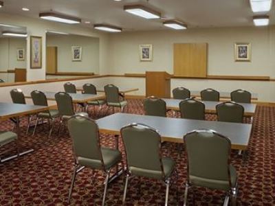 Hotel La Quinta & By Wyndham St Louis Route 66 Windsor Springs