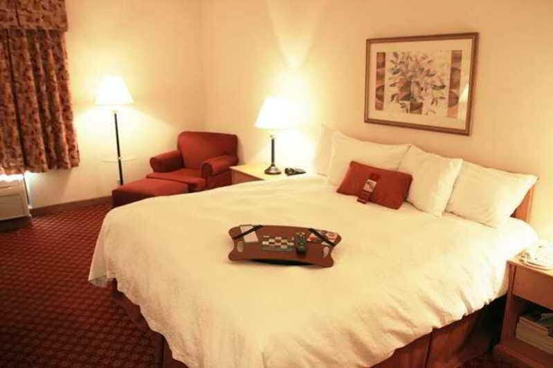 La Quinta & By Wyndham St Louis Route 66
