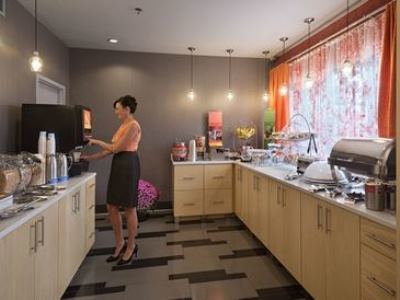 La Quinta Inn&suites By Wyndham St Louis Route 66 Hotel Windsor Springs